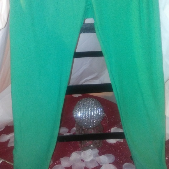 Have you ever wondered if those soft buttery LuLaR - Picture 5 of 8